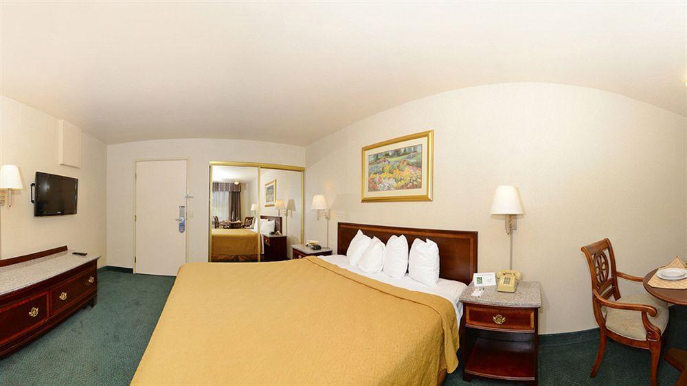 Quality Inn & Suites Walnut - City Of Industry Exterior photo