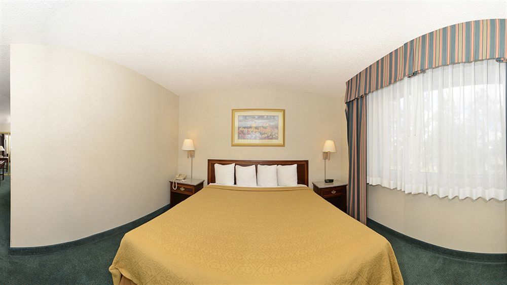 Quality Inn & Suites Walnut - City Of Industry Exterior photo