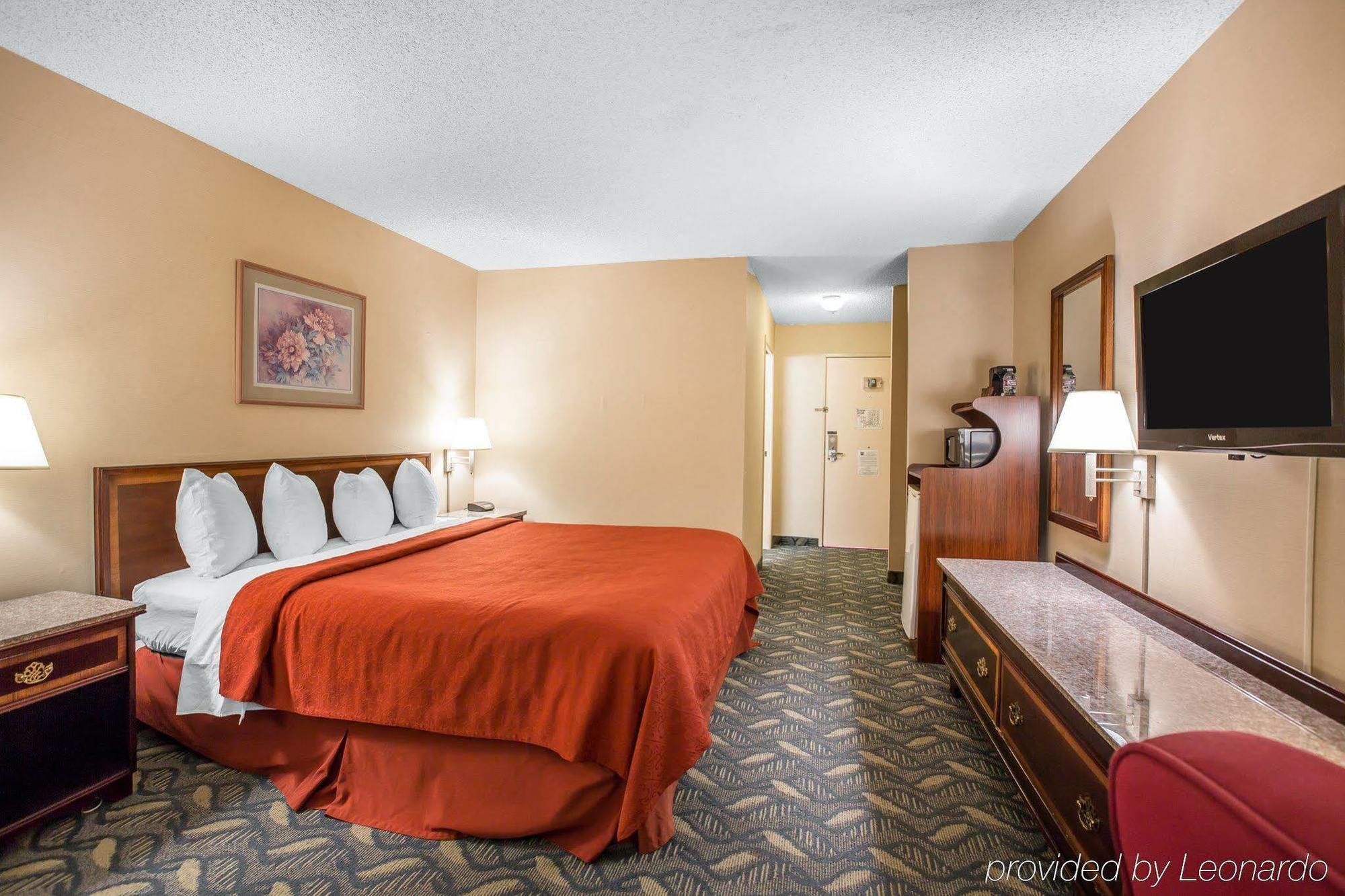 Quality Inn & Suites Walnut - City Of Industry Exterior photo