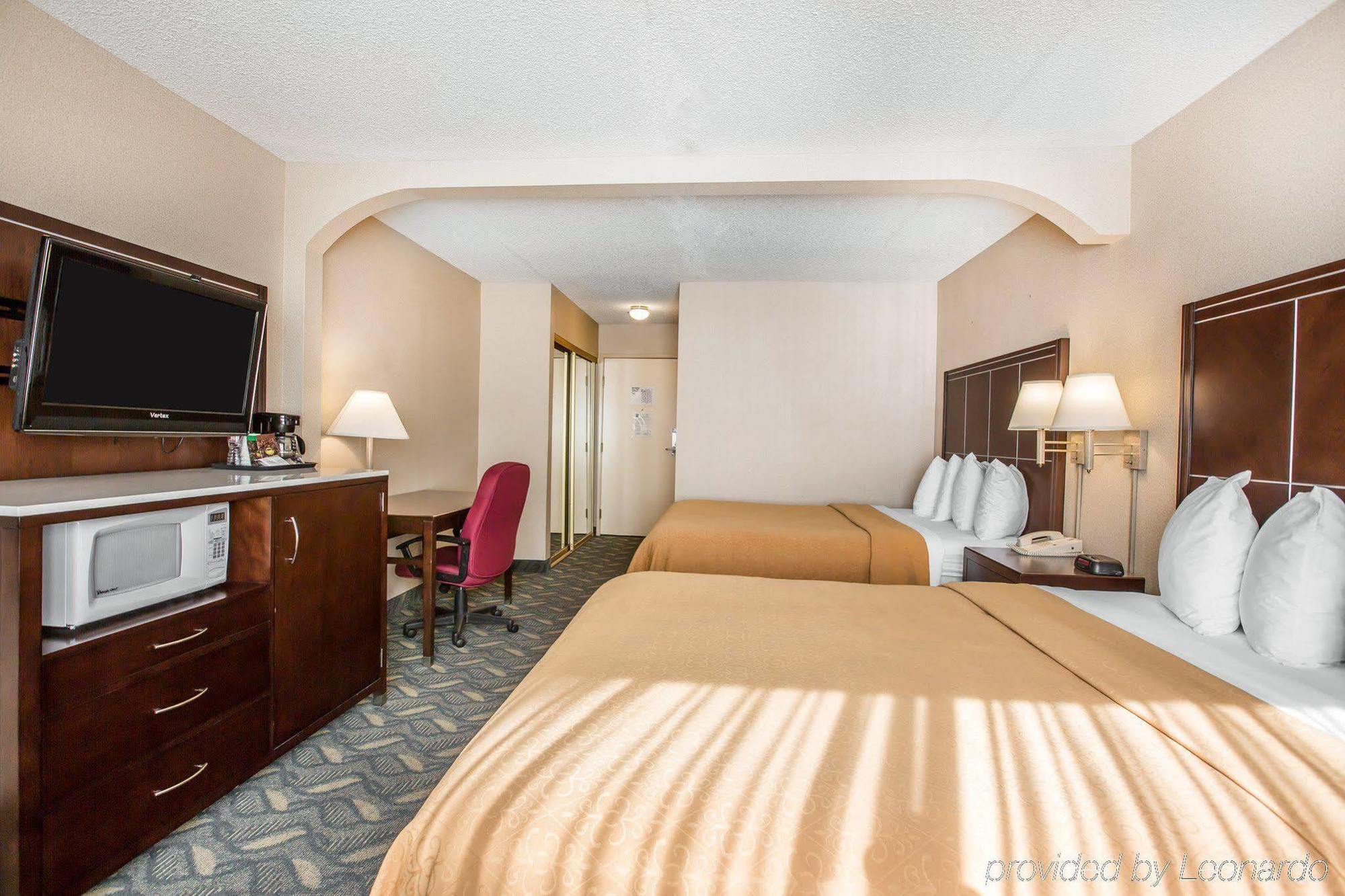 Quality Inn & Suites Walnut - City Of Industry Exterior photo